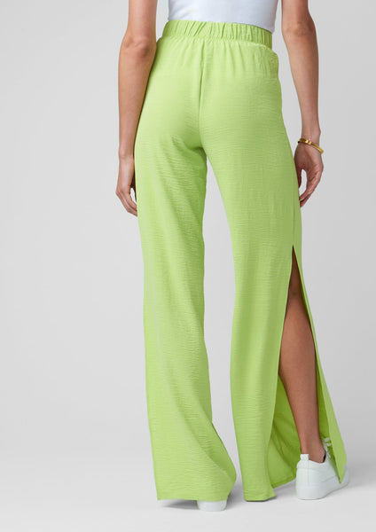 a couple of women standing next to each other