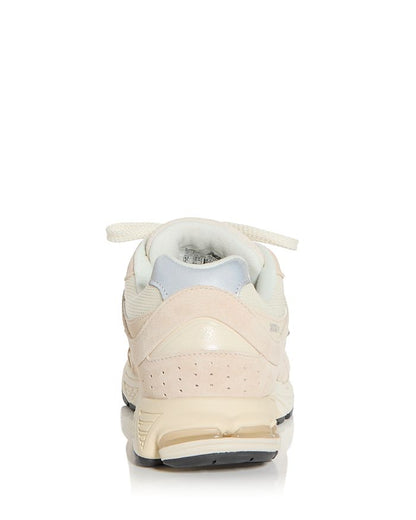 New Balance Women's 2000R Low Top Sneakers